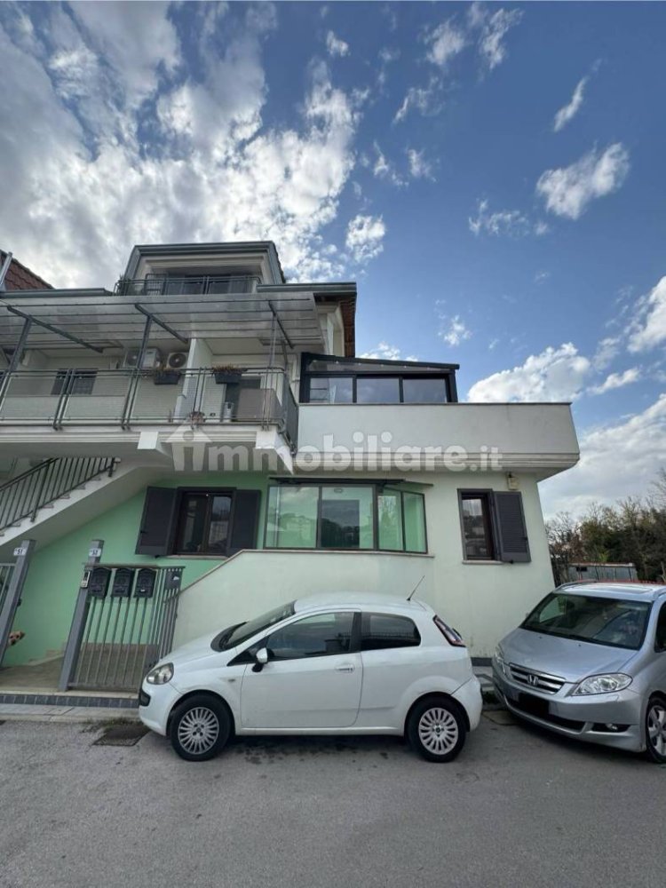 2 bedrooms Apartment in Frosinone, Italy No. 210564