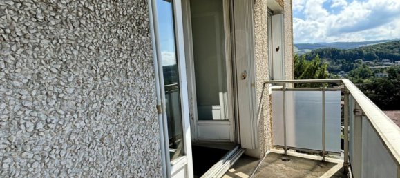 2 bedrooms Apartment in Saint-Jean-Bonnefonds, France No. 195812 4