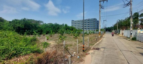 Terrain à Pattaya, Thailand No. 24013 6