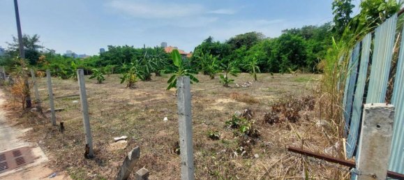 Terrain à Pattaya, Thailand No. 24013 7