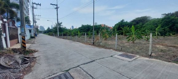 Terrain à Pattaya, Thailand No. 24013 2