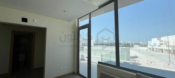 4 bedrooms Villa in Diyar Al Muharraq, Bahrain No. 2069 13