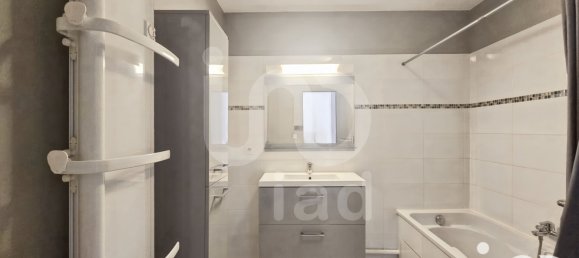 3 bedrooms House in Gard, France No. 296628 11