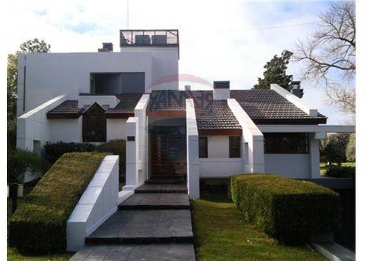 3 bedrooms House in Ezeiza, Argentina No. 65501