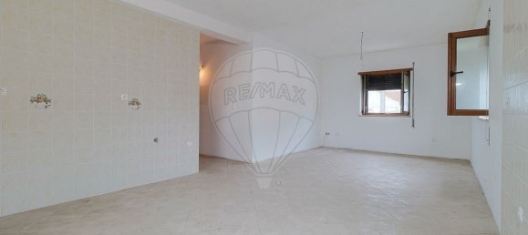 2 bedrooms House in Pinheiro de Azere, Portugal No. 166905 8