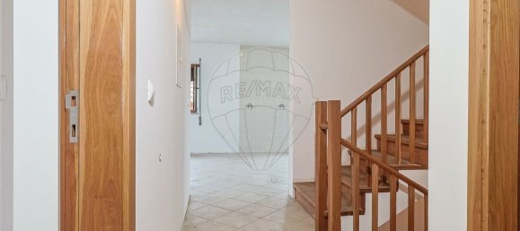 2 bedrooms House in Pinheiro de Azere, Portugal No. 166905 5