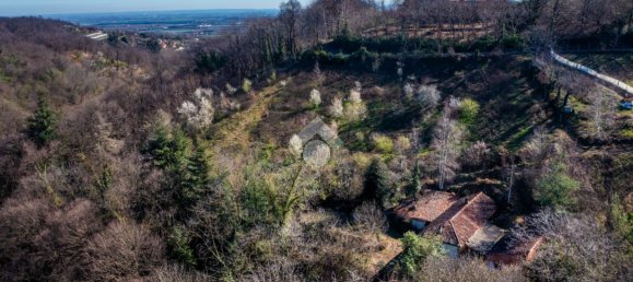 Casa de 4 habitaciónes en Manta, Italy No. 24361 11