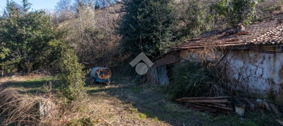 Casa de 4 habitaciónes en Manta, Italy No. 24361 10