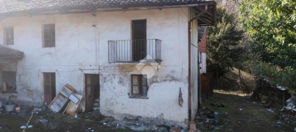 Casa de 4 habitaciónes en Manta, Italy No. 24361 15