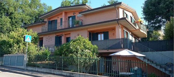 8-Zimmer Haus in Perugia, Italy, Nr. 292914 2