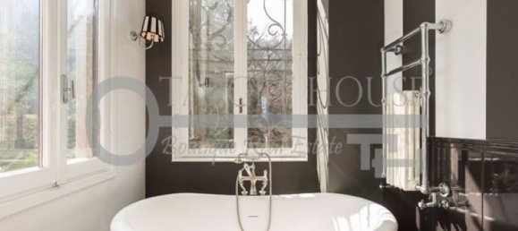 10 rooms Villa in Stresa, Italy No. 132554 3