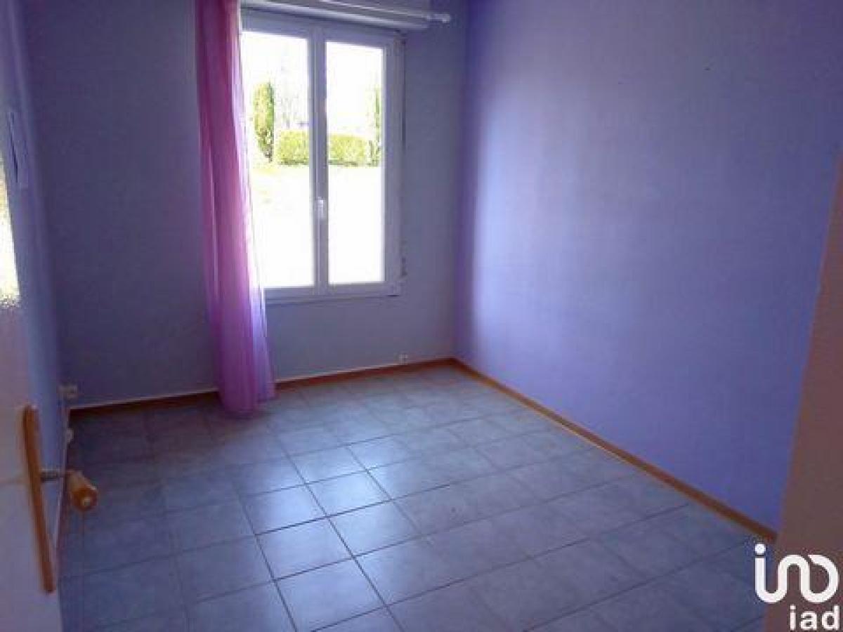 2 bedrooms Condo in Mourenx, France No. 13931
