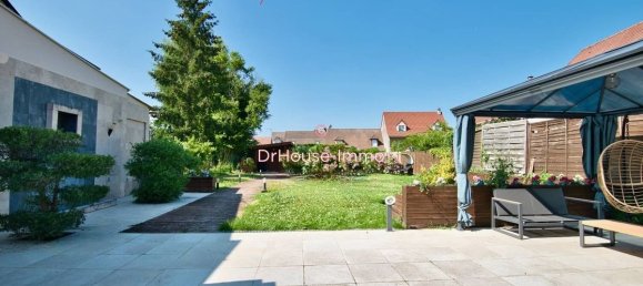 3 bedrooms House in Claye-Souilly, France No. 147193 4