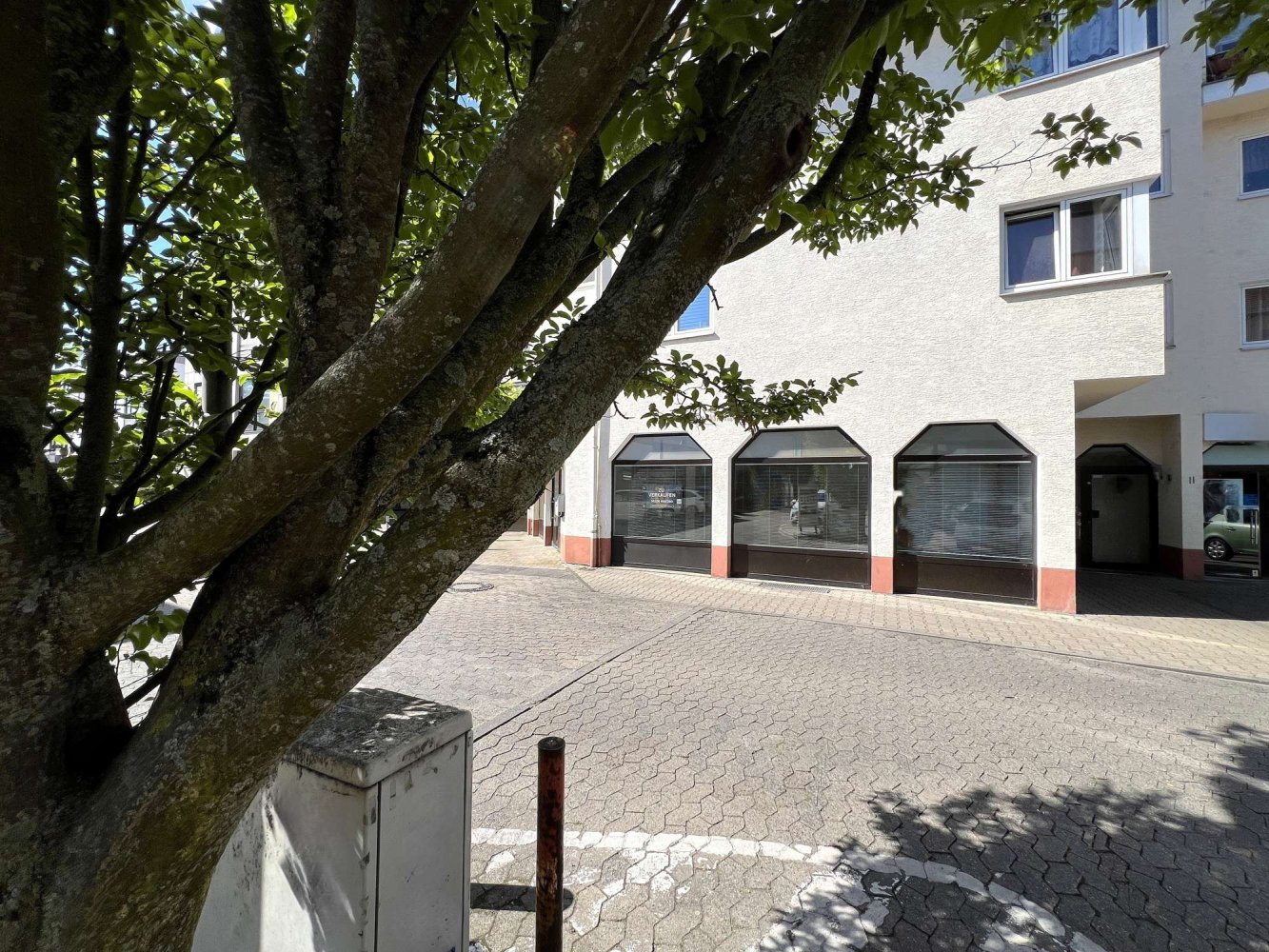 Imóvel comercial em Offenbach, Germany 105 m² N.º 273494