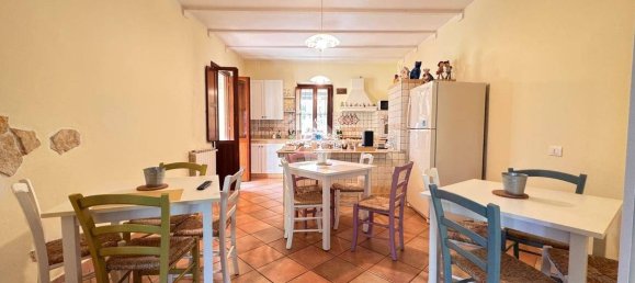 6 bedrooms Villa in Latina, Italy No. 124681 9