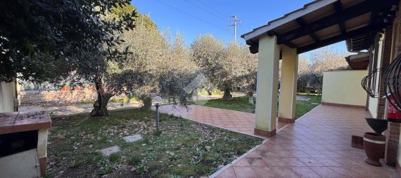 6 bedrooms Villa in Latina, Italy No. 124681 4