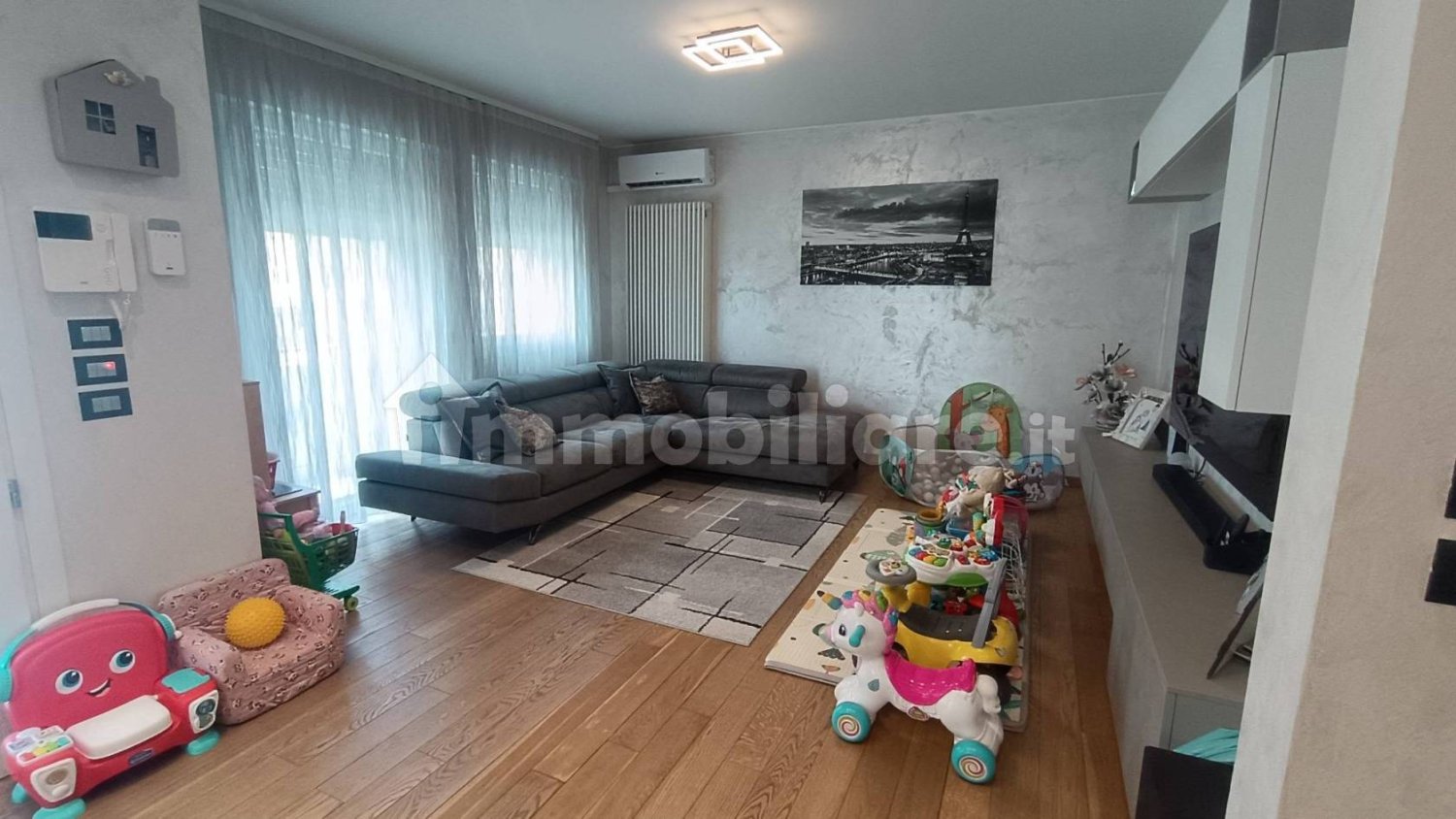 3 bedrooms Villa in Roncade, Italy No. 327057