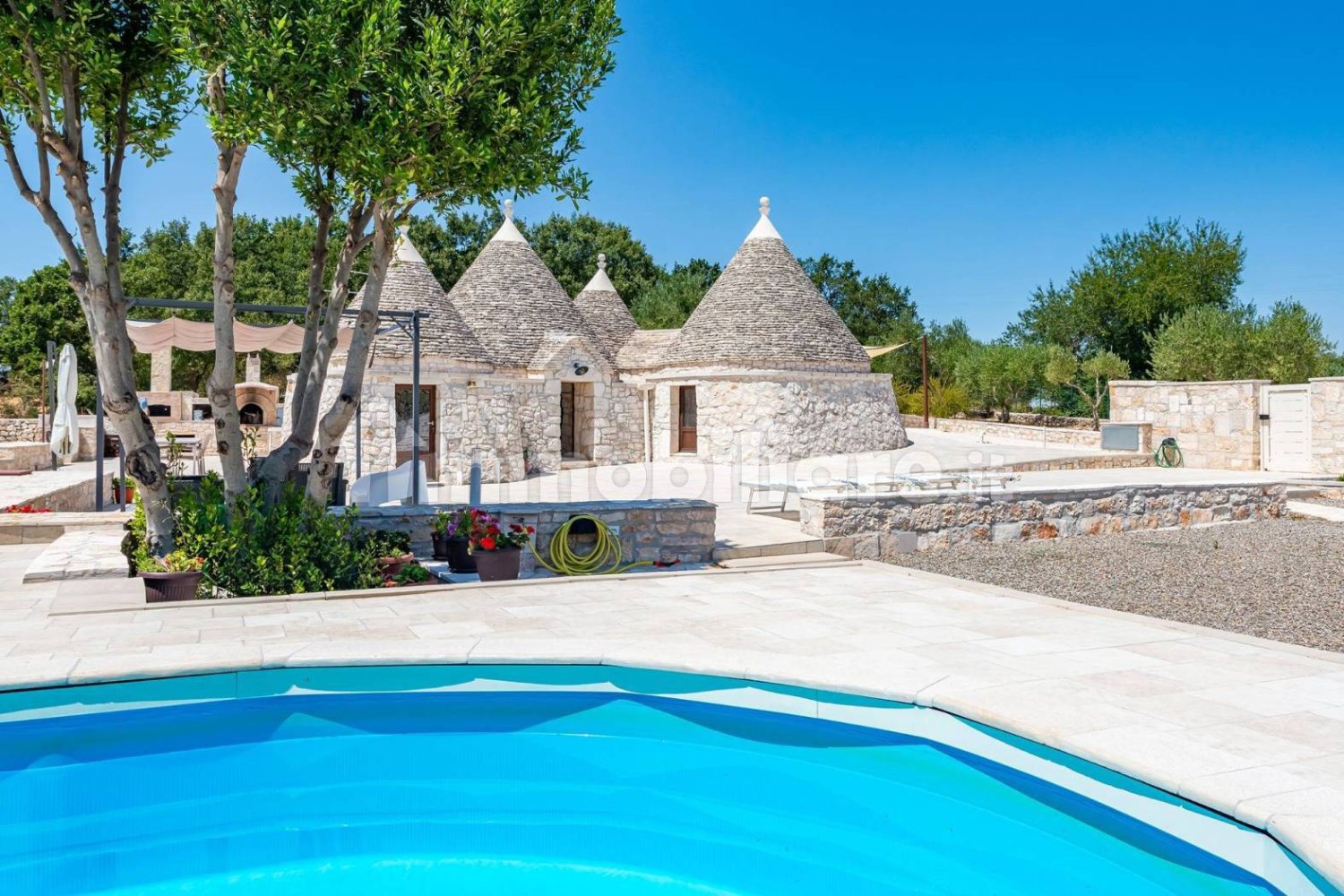 2 bedrooms House in Noci, Italy No. 262815