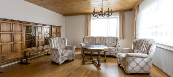 Дом с 5 комнатами в Reutlingen, Германия № 30921 2