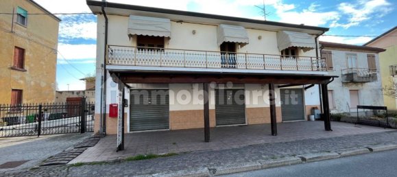 2-Zimmer Gewerbliche Immobilie in Canaro, Italy, Nr. 89296 5