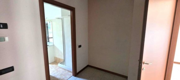 2 Schlafzimmer Wohnung in Meda, Italy, Nr. 258879 14