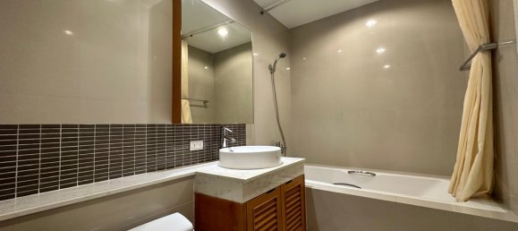 Кондоминиум  с 2 спальнями в Бангкок, Таиланд № 7990 17