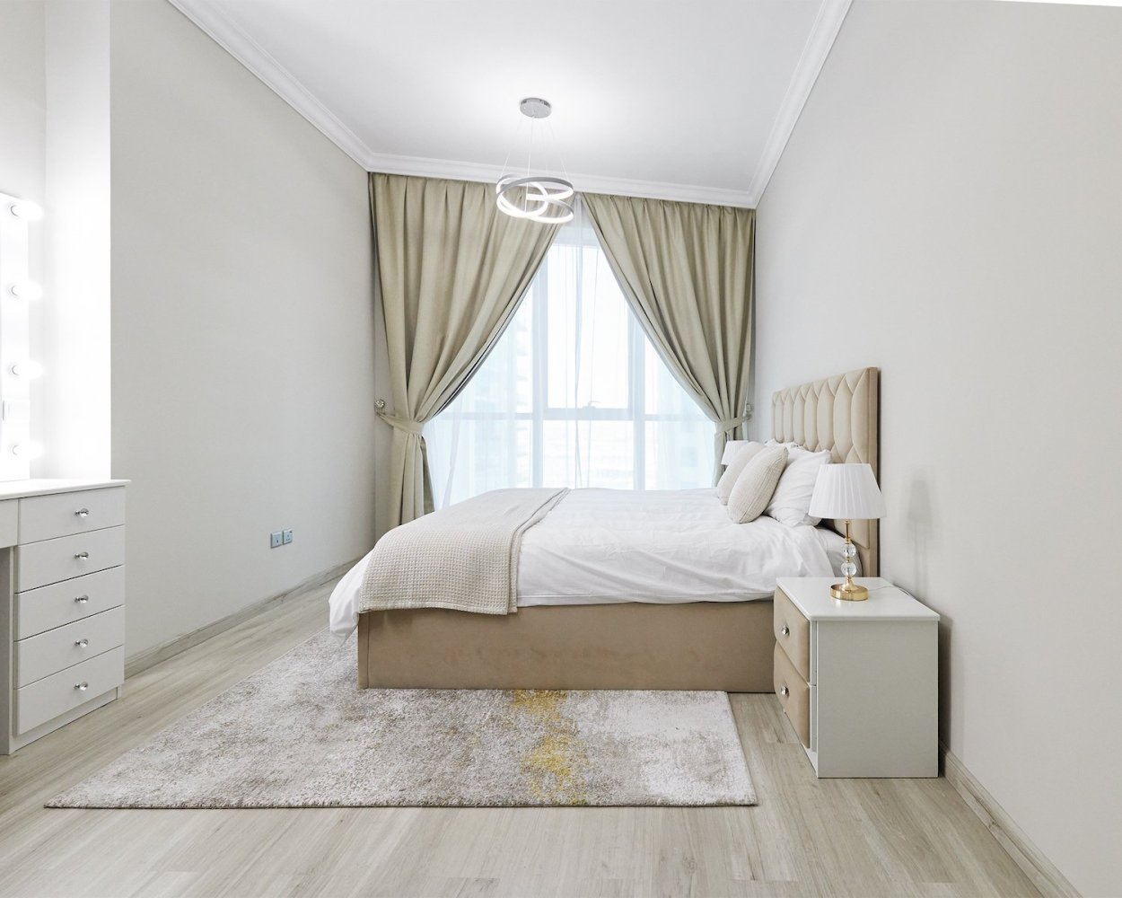 Studio in Dubai, UAE No. 20958