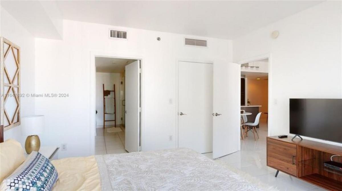 2 bedrooms House in Miami, USA No. 277166