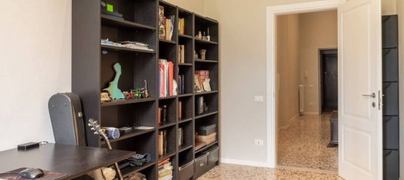 3 bedrooms Apartment in Livorno, Italy No. 313187 15