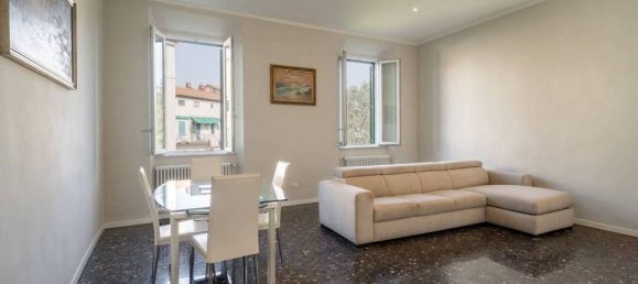 3 bedrooms Apartment in Livorno, Italy No. 313187 5