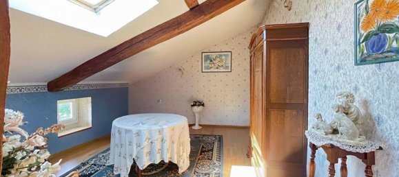 4 bedrooms House in Darney, France No. 154103 10