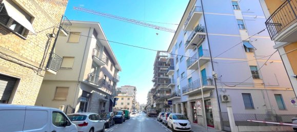 2 bedrooms Apartment in San Benedetto del Tronto, Italy No. 356533 2