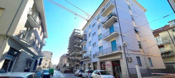 2 bedrooms Apartment in San Benedetto del Tronto, Italy No. 356533 3