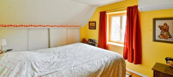 2 bedrooms Castles in Preveranges, France No. 243836 12