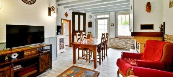 2 bedrooms Castles in Preveranges, France No. 243836 3