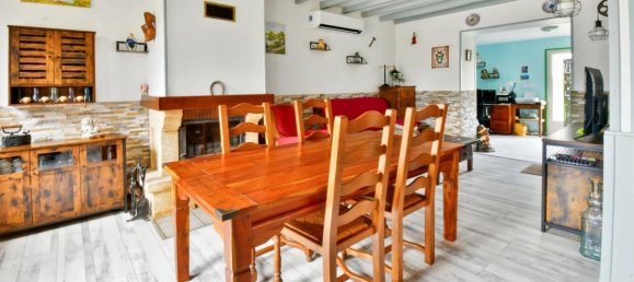 2 bedrooms Castles in Preveranges, France No. 243836 5