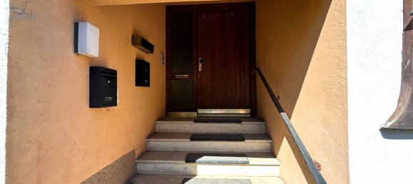 4 bedrooms Townhouse in Hof, Germany No. 170062 4