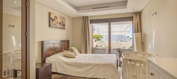 3 bedrooms Penthouse in Estepona, Spain No. 20272 6