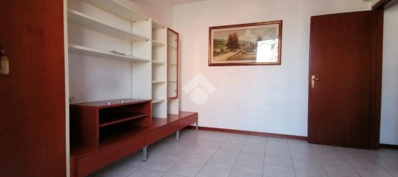 3-salle Appartement à Campegine, Italy No. 133480 2