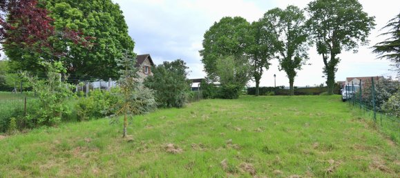  Land in Bazainville, France No. 187881 2