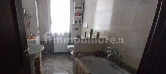 Apartamento de 2 dormitorios en San Martino Siccomario, Italy No. 180245 12