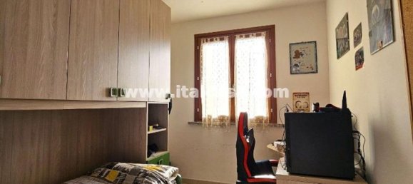 4 bedrooms Duplex in Curtatone, Italy No. 362841 9