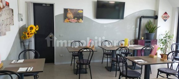3 rooms Commercial property in Langhirano, Italy No. 320454 10