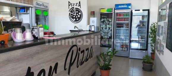 3 rooms Commercial property in Langhirano, Italy No. 320454 4