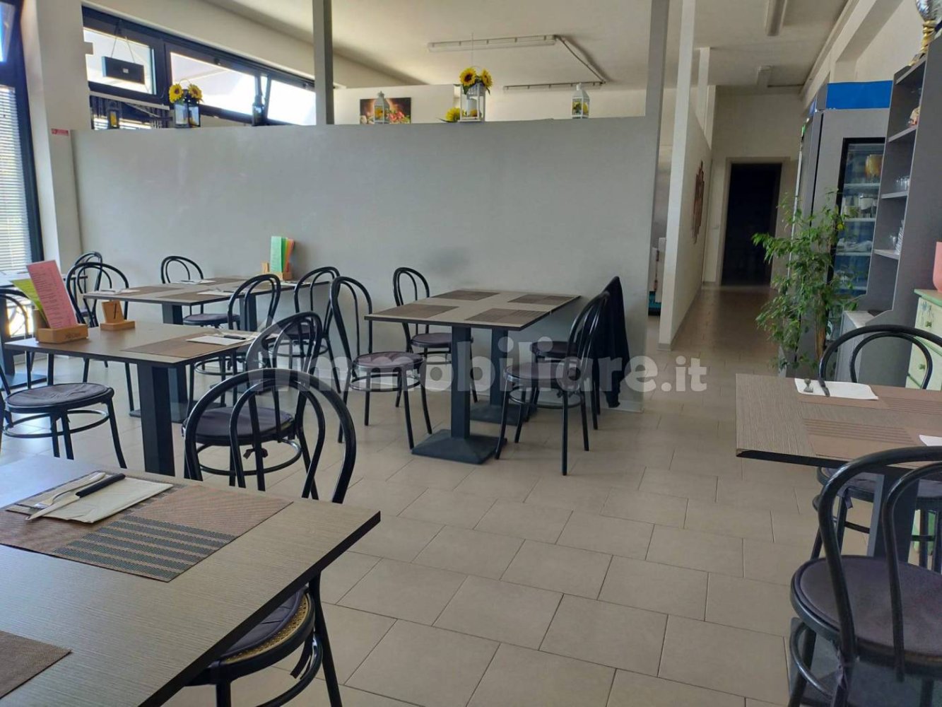 3 rooms Commercial property in Langhirano, Italy No. 320454