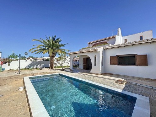 4 bedrooms Villa in Guia, Portugal No. 143780