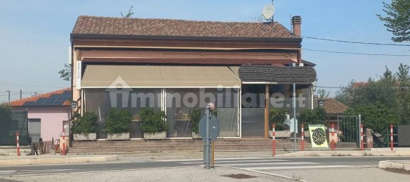 2 bedrooms Commercial property in Santarcangelo di Romagna, Italy No. 323970 2
