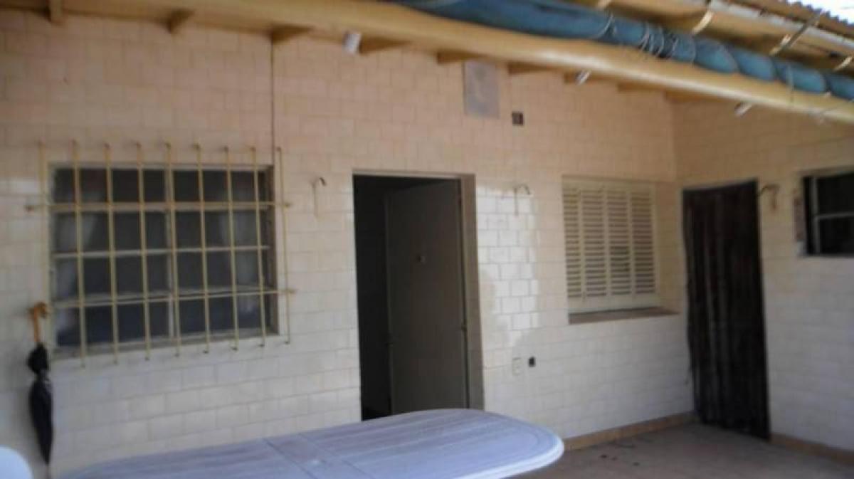 2 bedrooms House in Buenos Aires, Argentina No. 68150