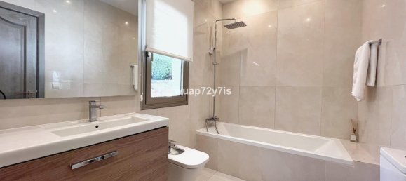 5 غرف نوم فيلا في Cadiz, Spain رقم 183328 20