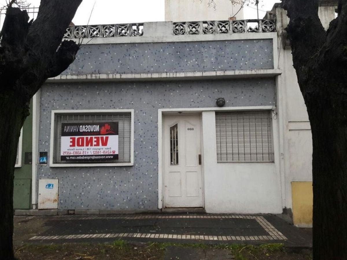 2 Schlafzimmer Haus in Lanus, Argentina, Nr. 3